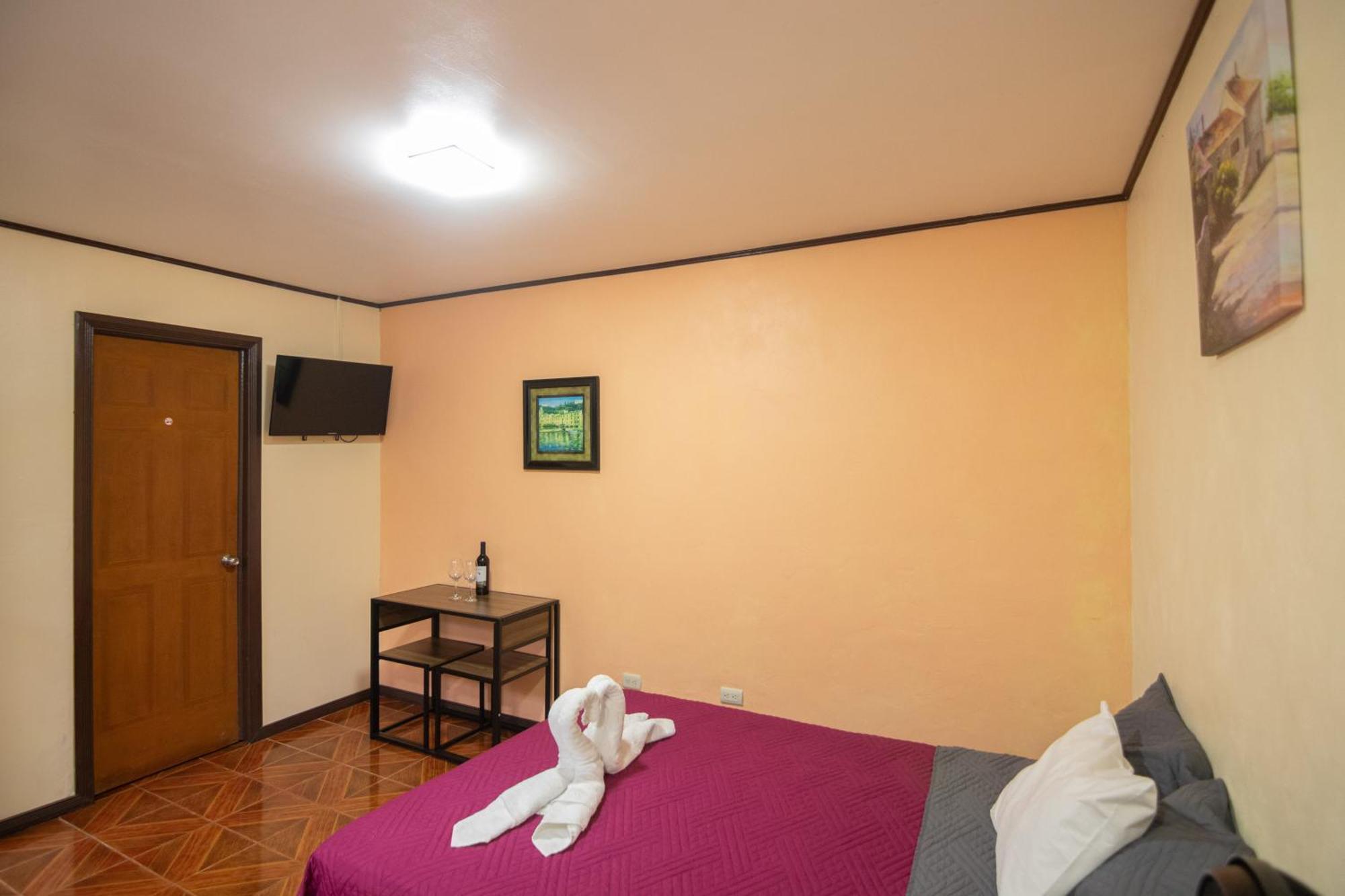 Hotel Las Ardillas Monteverde Exteriör bild